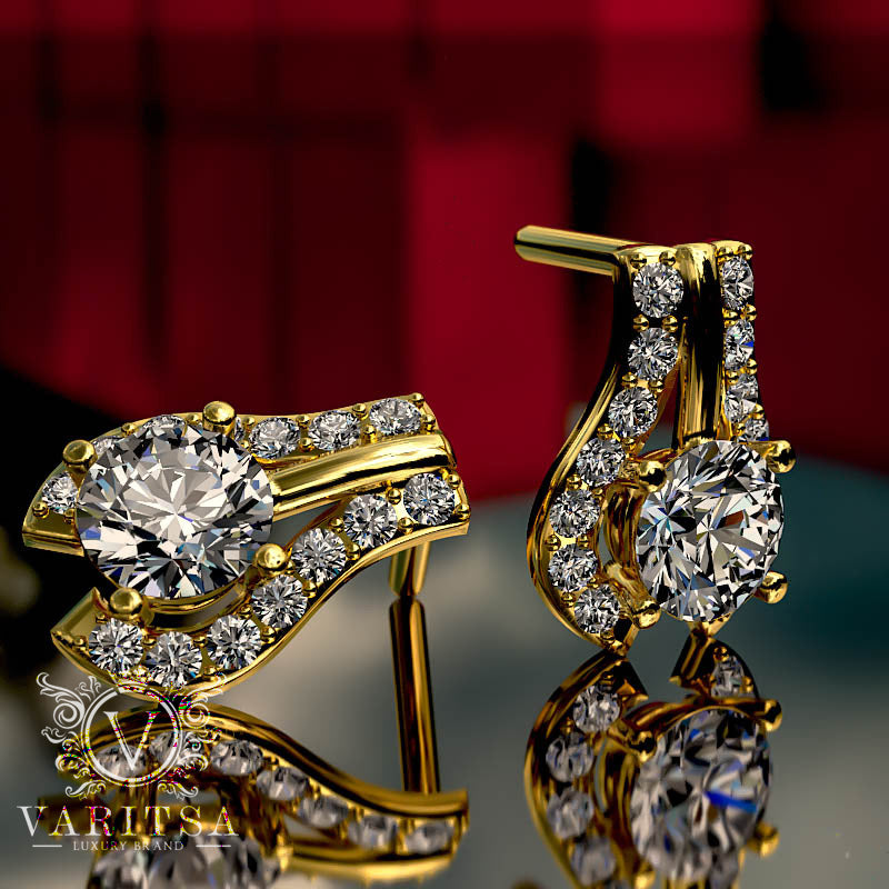 Brilliant Cut Diamond Gold Earrings 03NN03