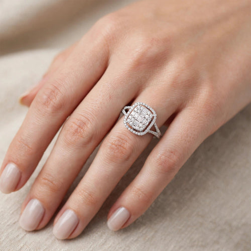 0.68ct Natural Baguette and Round Diamonds 18k Gold Engagement Ring - 10US01
